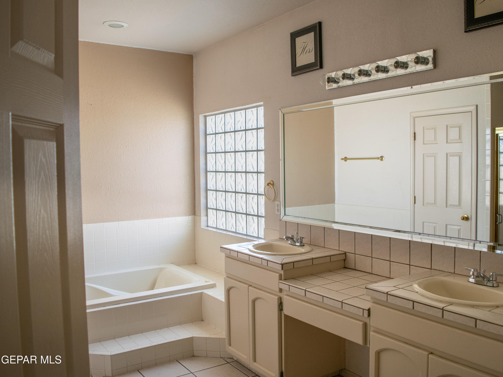 1328 Doc Holiday Place - Photo 20