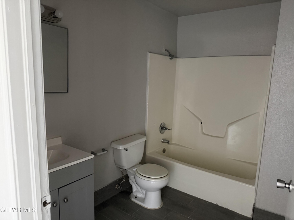 1525 Pullman Drive - Photo 11