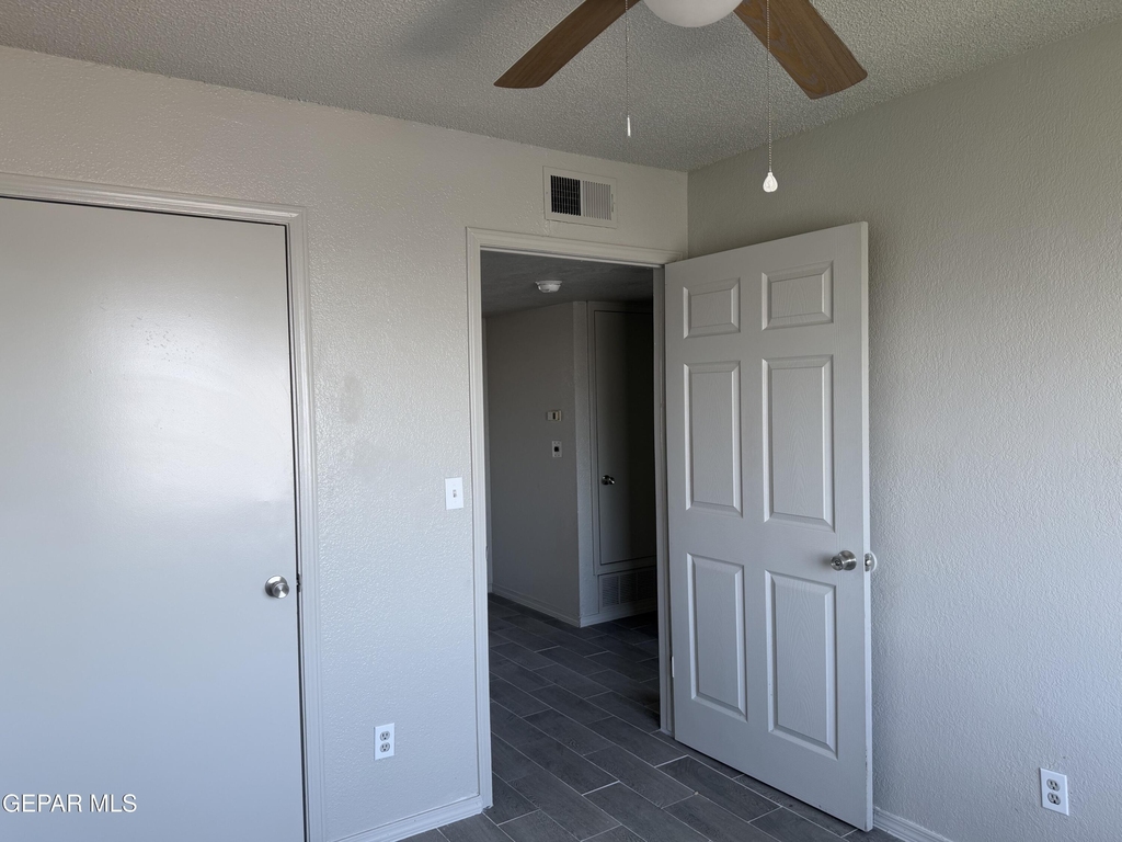 1525 Pullman Drive - Photo 8