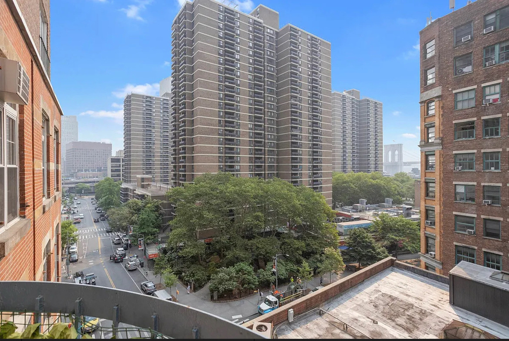 88 Fulton Street - Photo 2