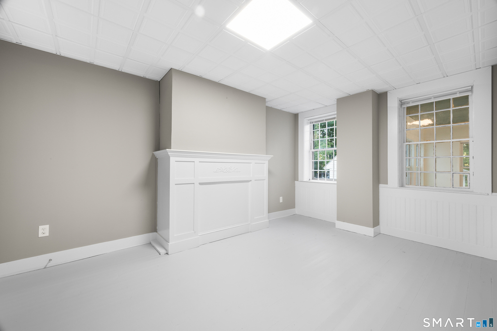 161 Broadway - Photo 15