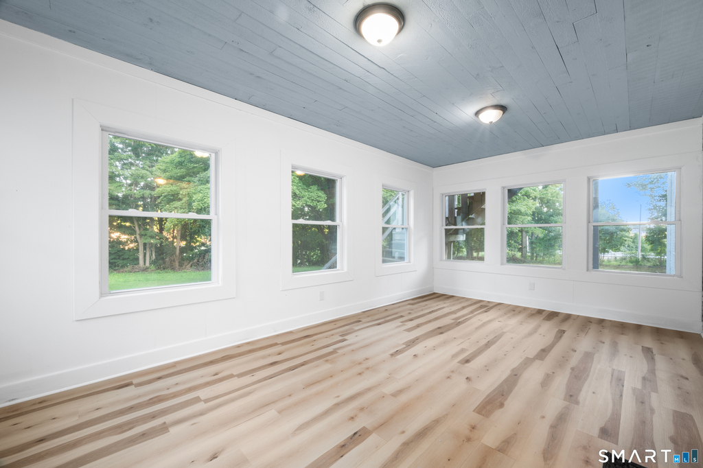 161 Broadway - Photo 17