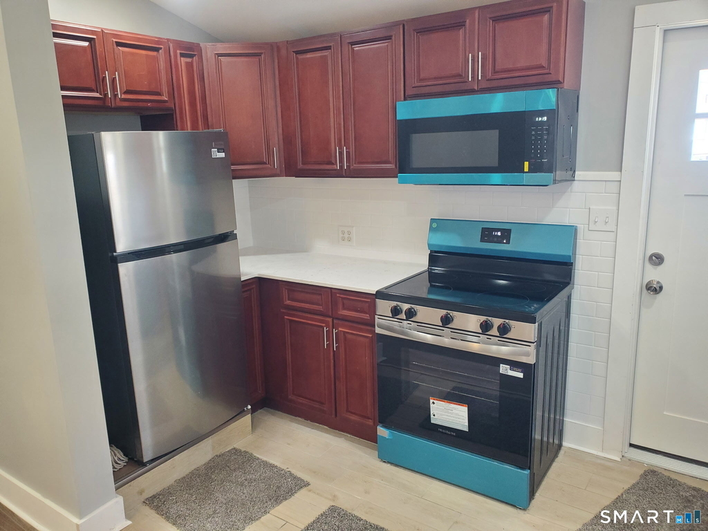 100 North Street - Photo 5