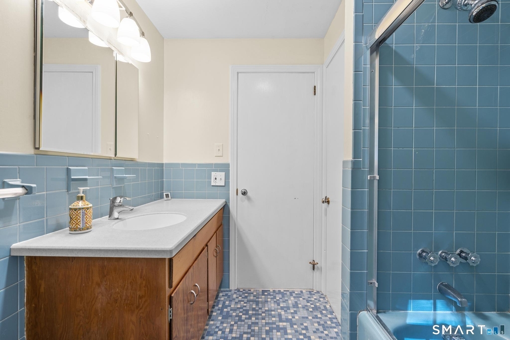 370 Woodland Street - Photo 30