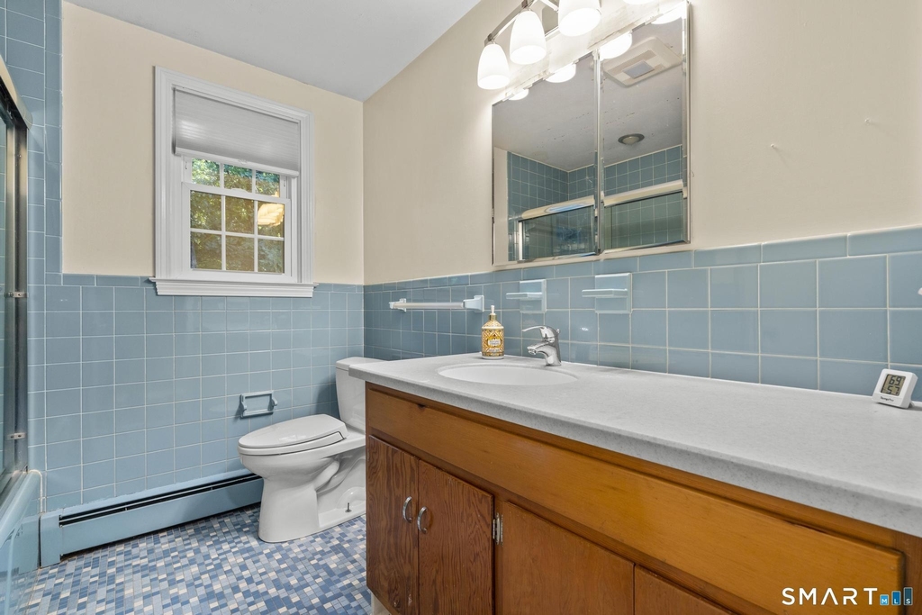 370 Woodland Street - Photo 29