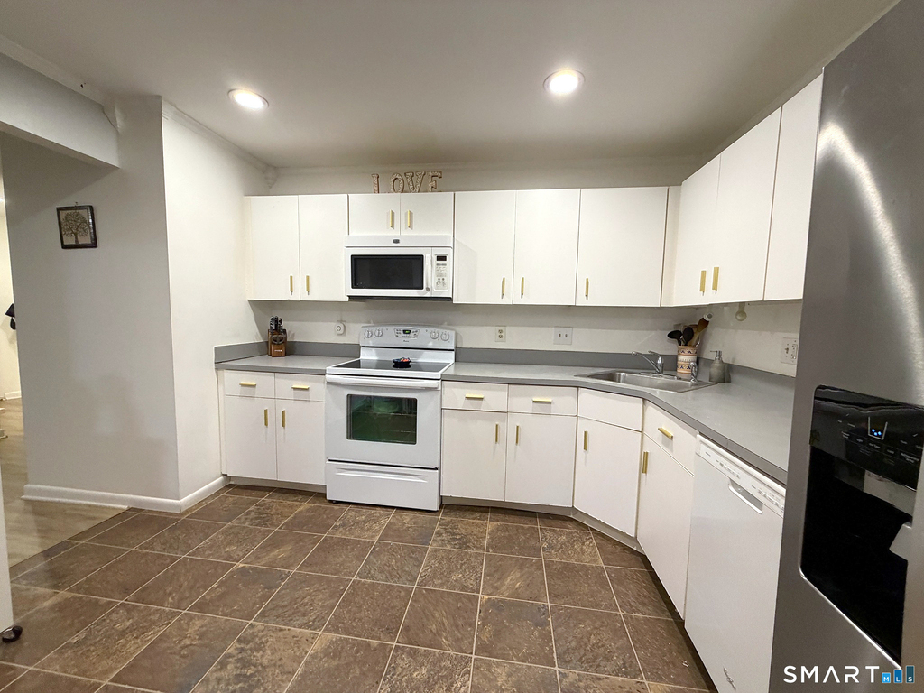 97 Richards Avenue - Photo 9