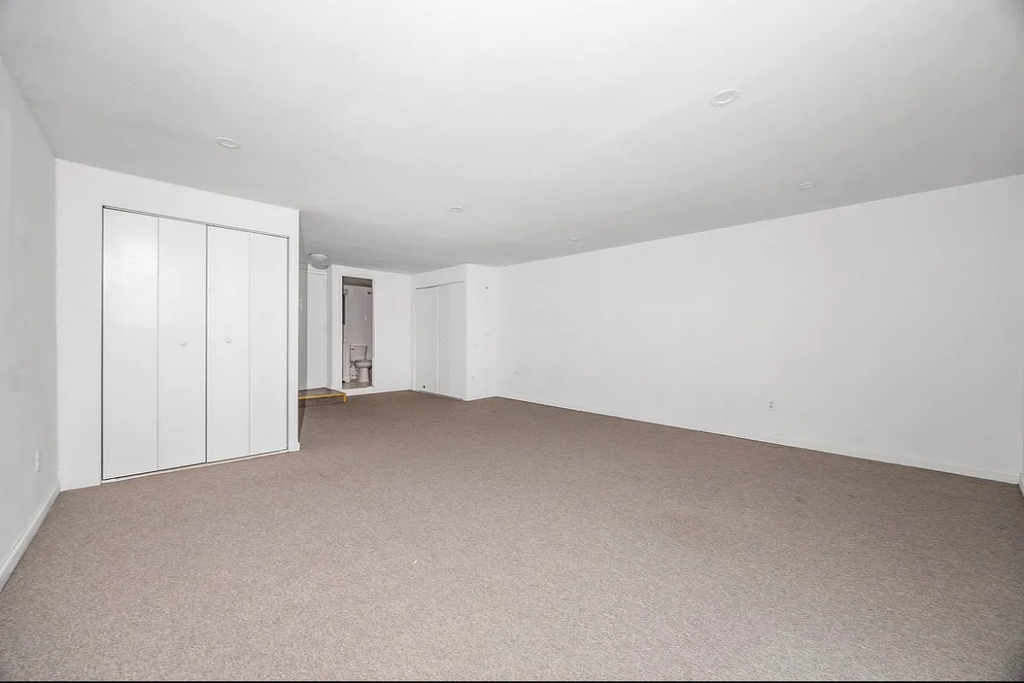 88 Fulton Street - Photo 1