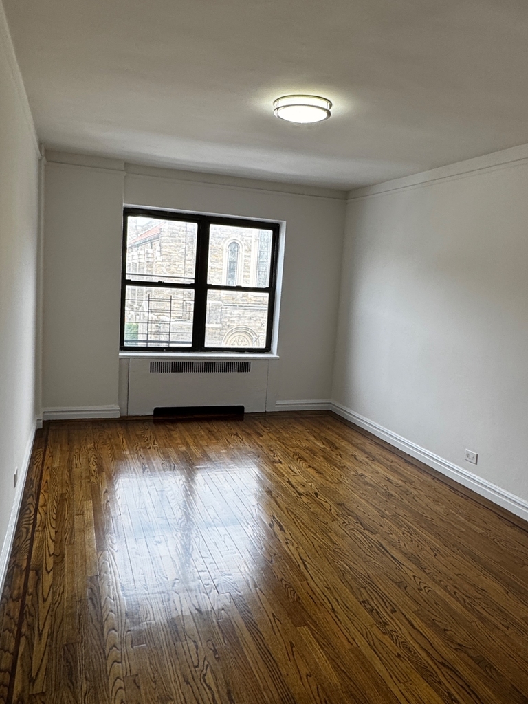 4960 Broadway - Photo 4