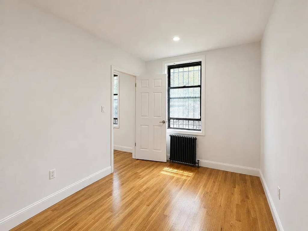 57 Herkimer Street - Photo 3