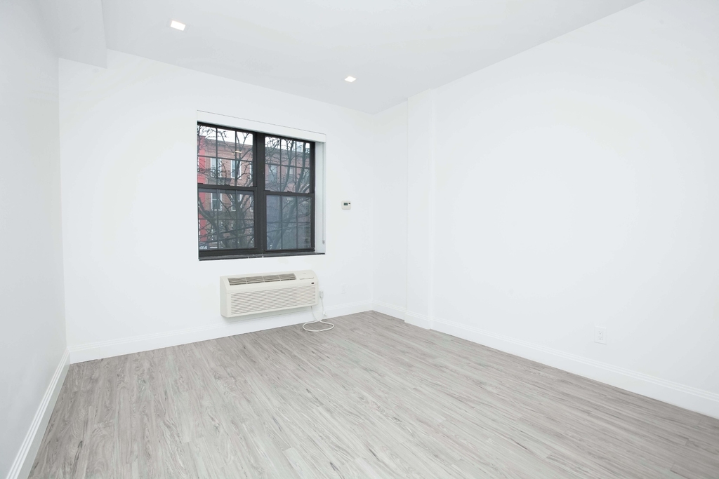 139 Alexander Avenue - Photo 8