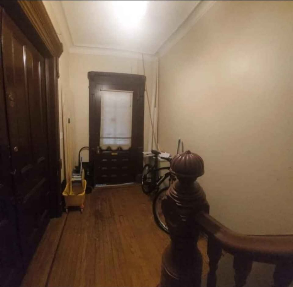 886 Sterling Place - Photo 3