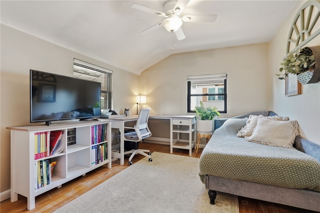 2338 Parklyn St - Photo 22