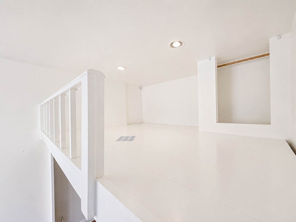 208 West 123rd Street - Photo 6