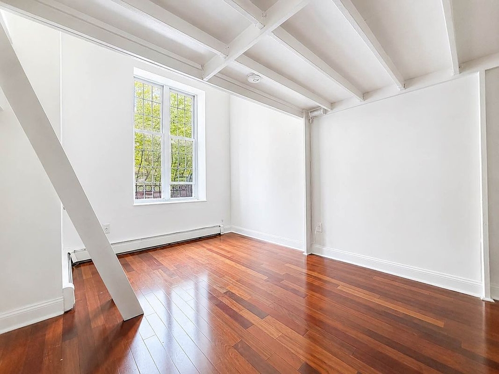 208 West 123rd Street - Photo 4