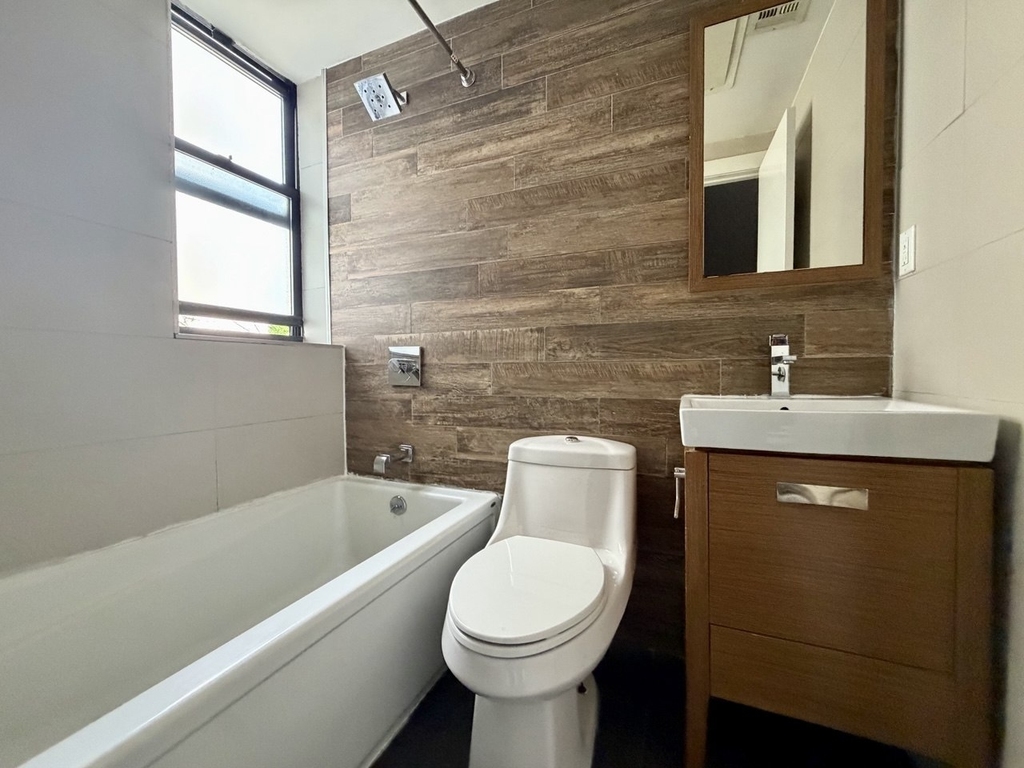 316 Patchen Avenue - Photo 4