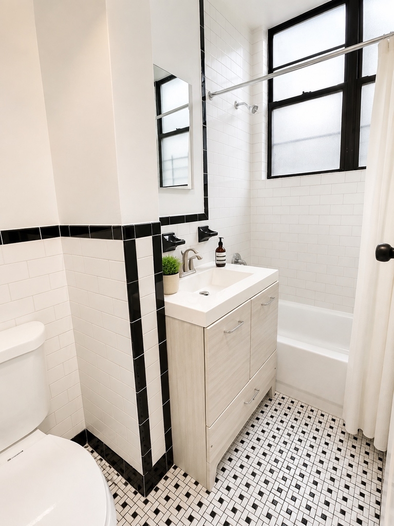 545 Edgecombe Avenue - Photo 3