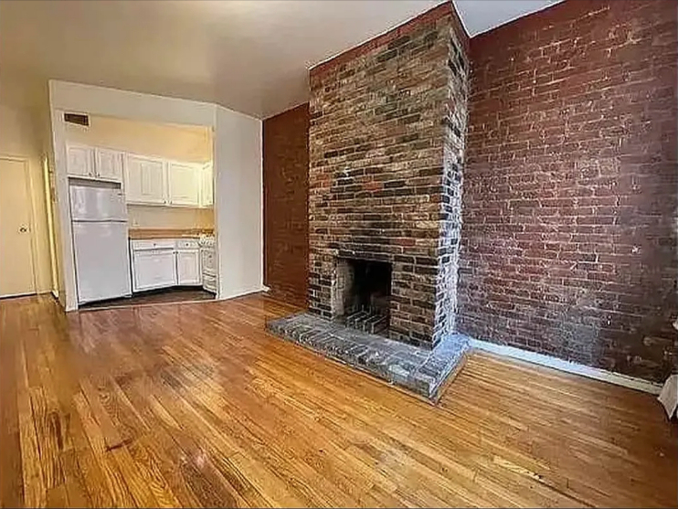 450 West 47th Street - Photo 1