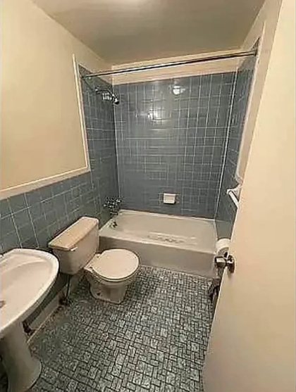 450 West 47th Street - Photo 3