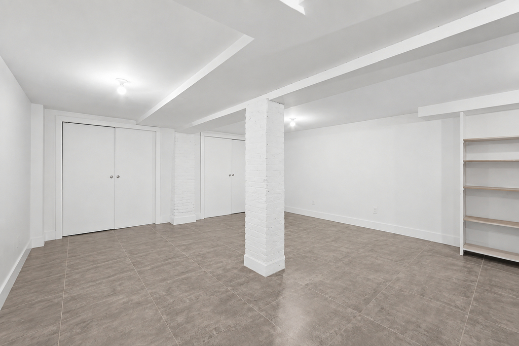 1079 Madison Street - Photo 10