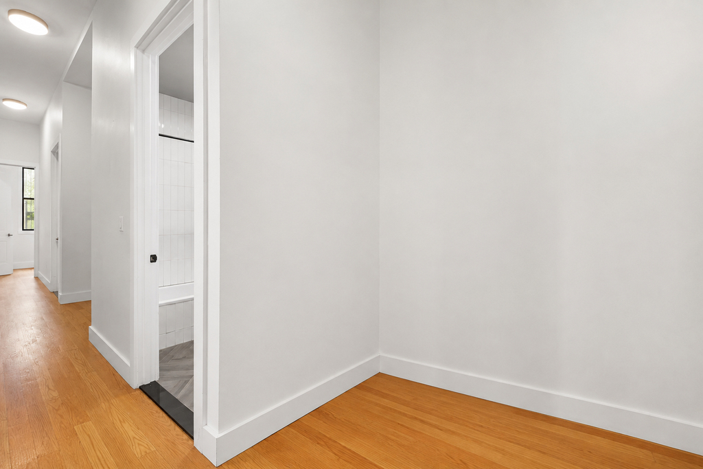 1079 Madison Street - Photo 6