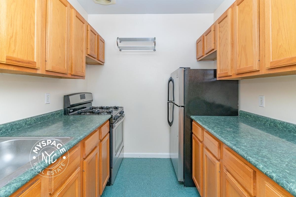 95 Seigel Street - Photo 2