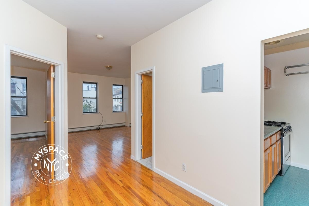95 Seigel Street - Photo 1