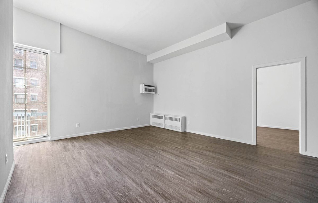 88 Fulton Street - Photo 0