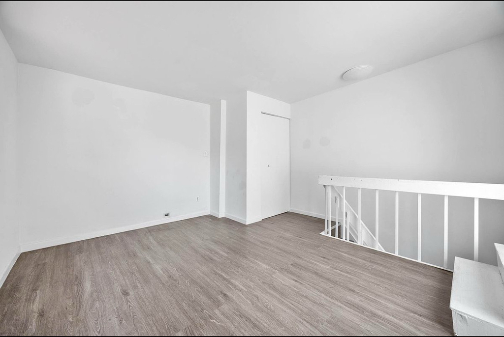 88 Fulton Street - Photo 1