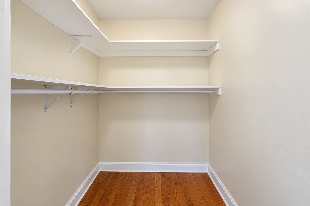1803 Riverside Drive - Photo 6