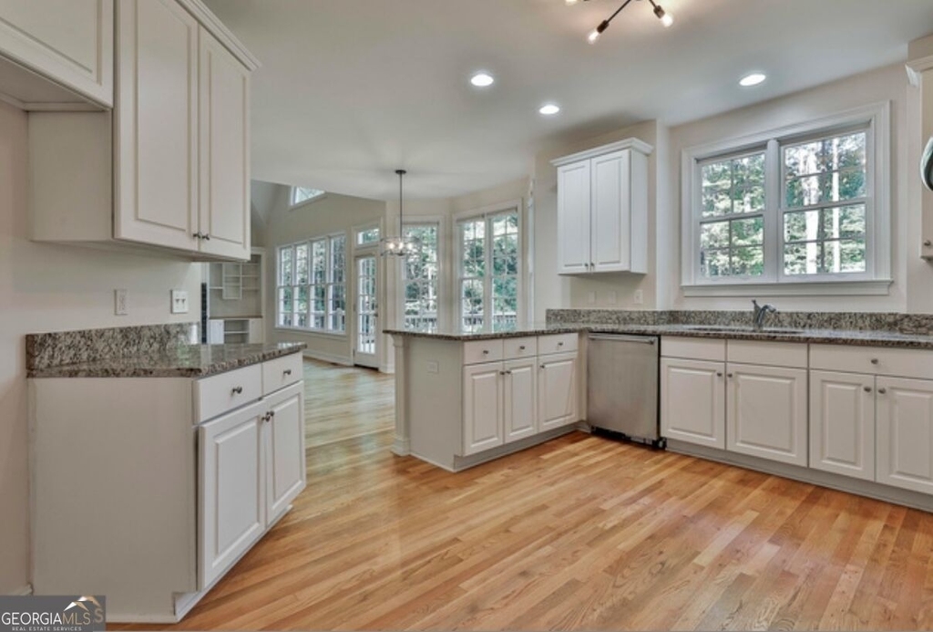 1202 Loxley Circle - Photo 13