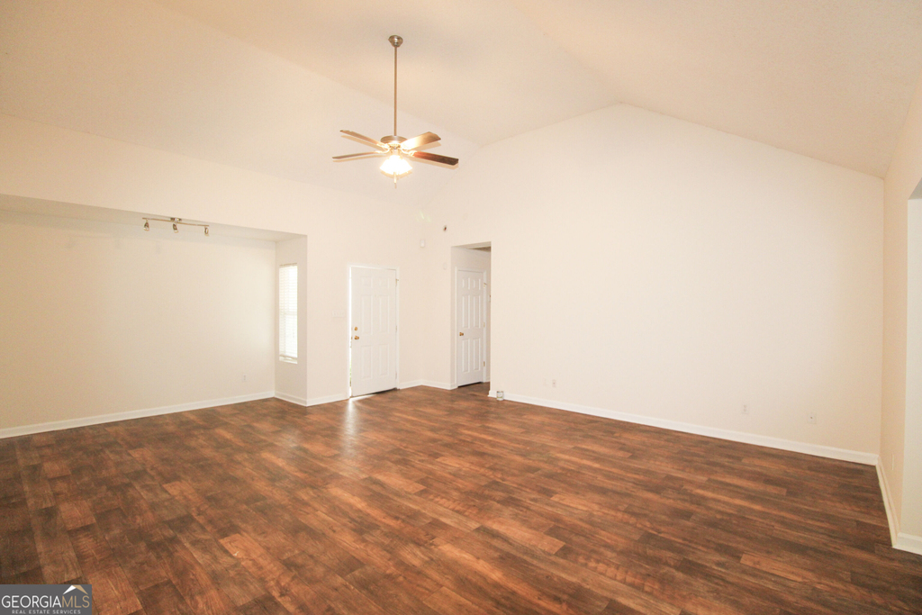 8010 Ponderosa Pine Boulevard - Photo 1