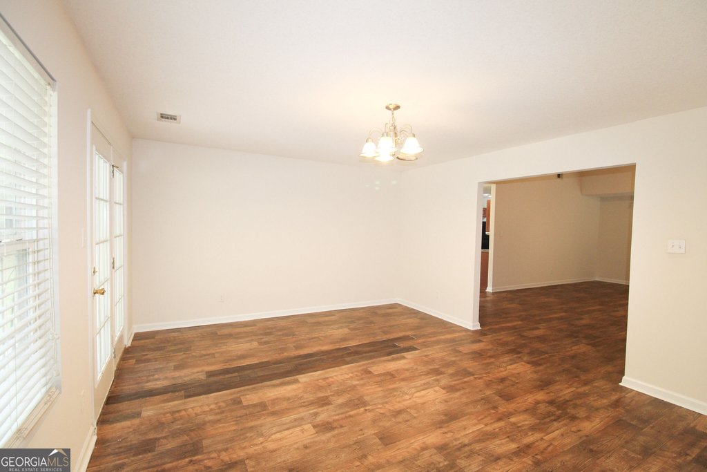 8010 Ponderosa Pine Boulevard - Photo 2