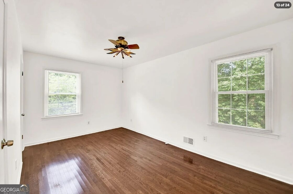 2382 Dayron Circle - Photo 6