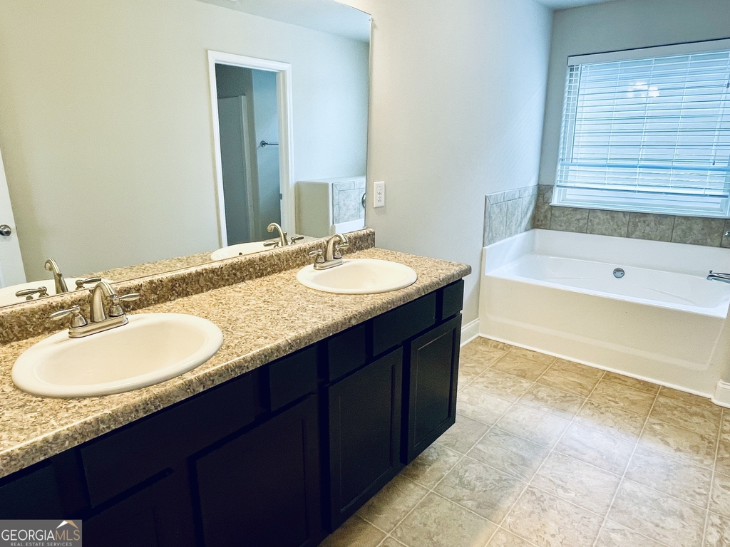 112 Leland Lane - Photo 7