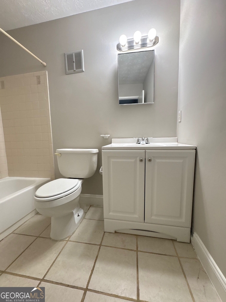 261 Country Club Drive - Photo 16