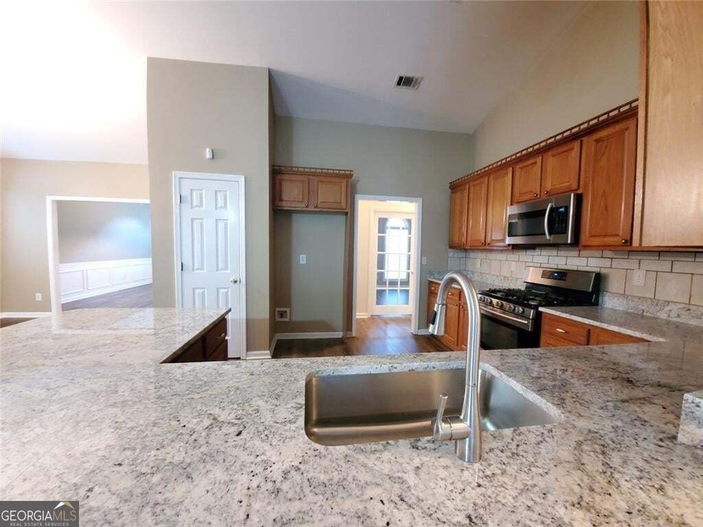 3878 Hannahberry Place - Photo 9