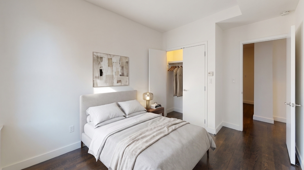666 West End Avenue - Photo 3