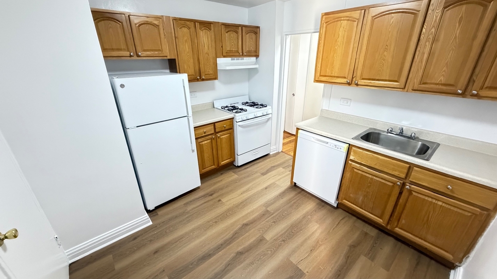 66-25 103rd Street - Photo 3