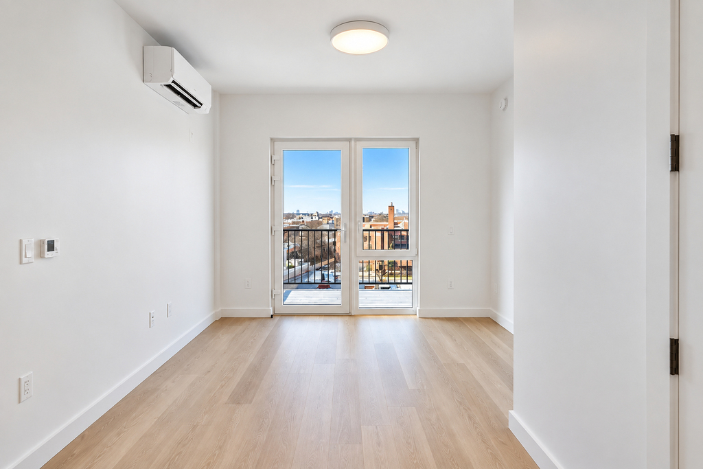 1615 Cedar Street - Photo 2