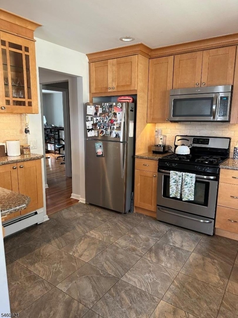 112 Preston Ave - Photo 0