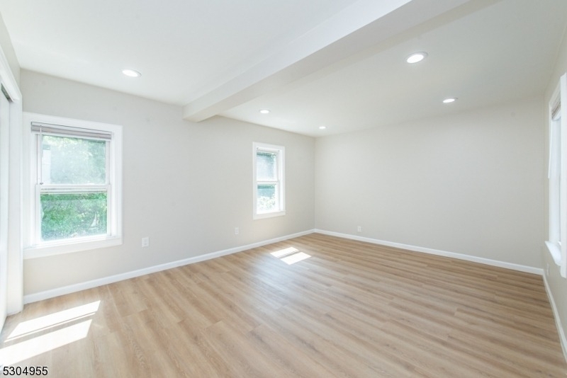 13 Malcolm Street (13) - Photo 11