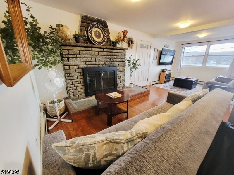 15 S Lakeside Ave - Photo 5