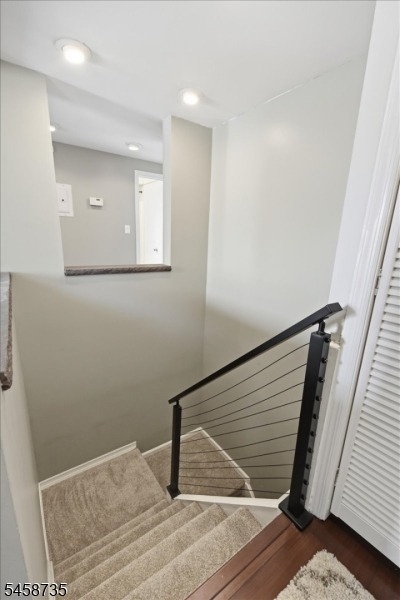 17 Armstrong St - Photo 12