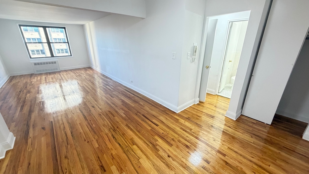 66-25 103rd Street - Photo 9
