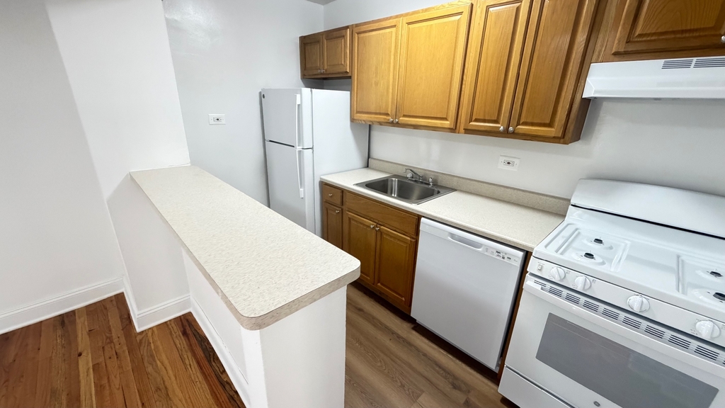 66-25 103rd Street - Photo 3
