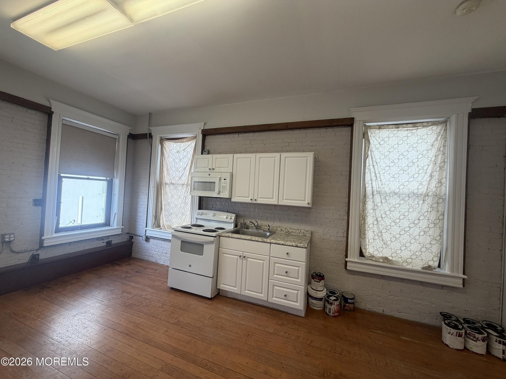 23 W Main Street - Photo 3