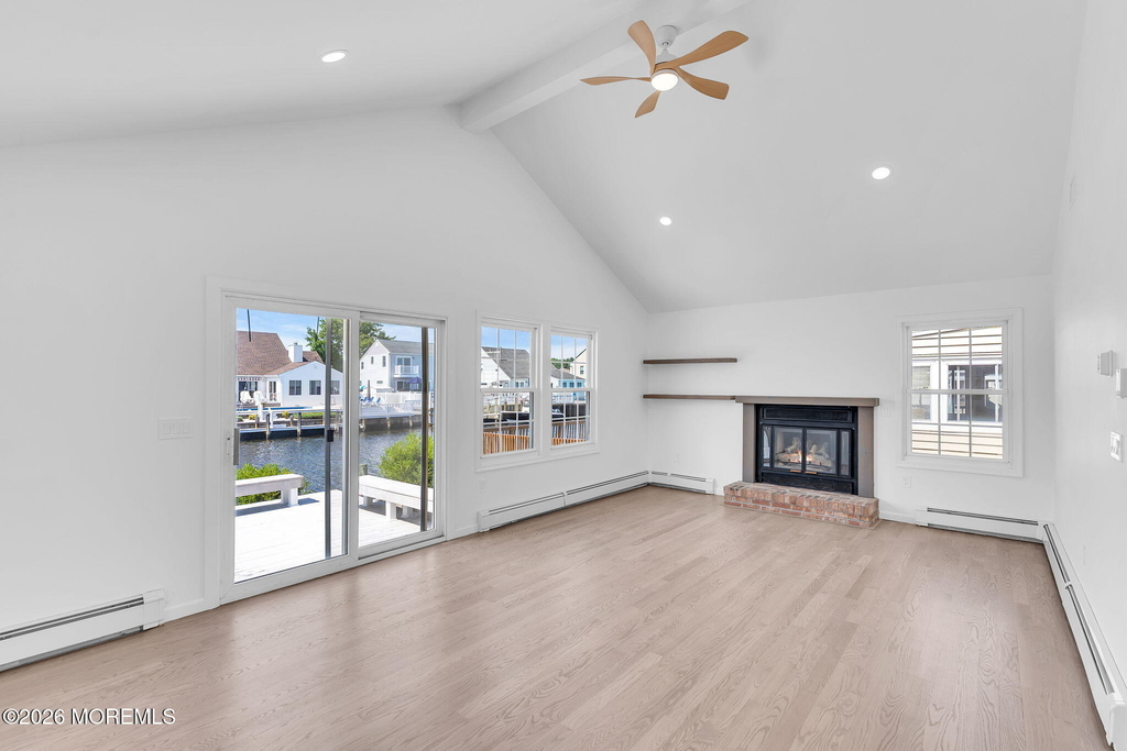 90 Spinnaker Court - Photo 1