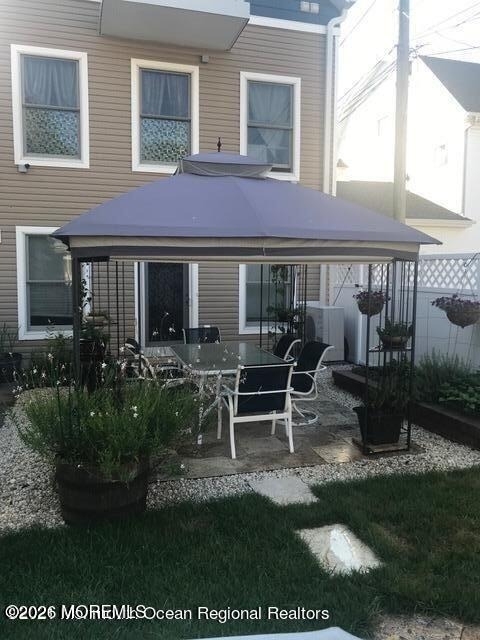 220 Marine Place - Photo 1