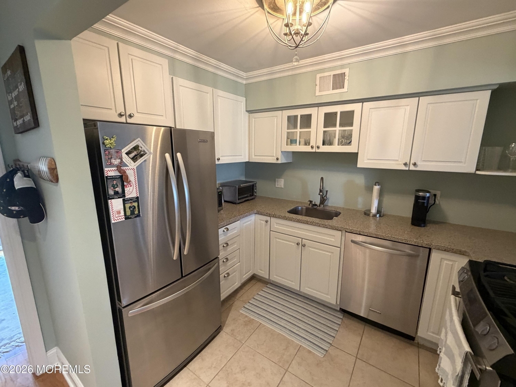 25 Meadow Avenue - Photo 5