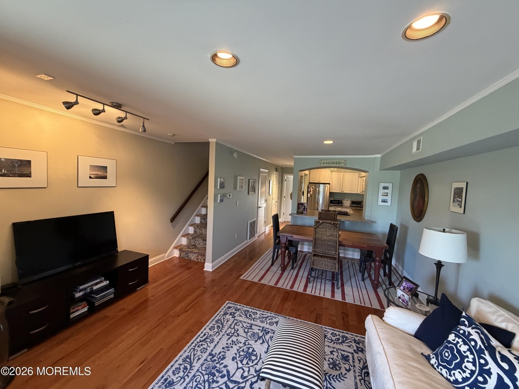 25 Meadow Avenue - Photo 4